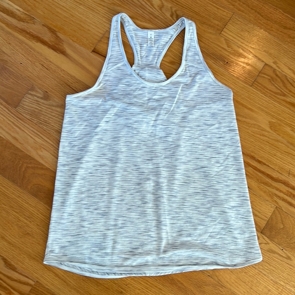 Heathered grey lululemon tank top